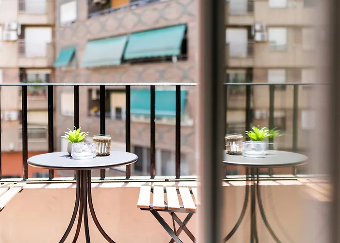 Apartment Wekey Homes Centrico Y Familiar, Parking Incluido Granada